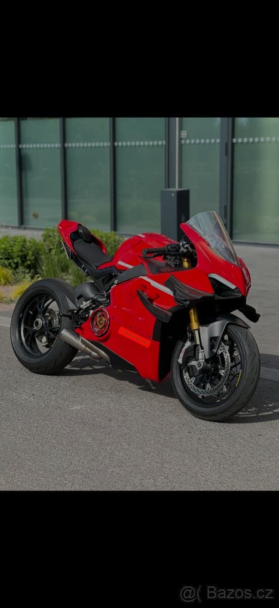 Ducati Panigale V4S