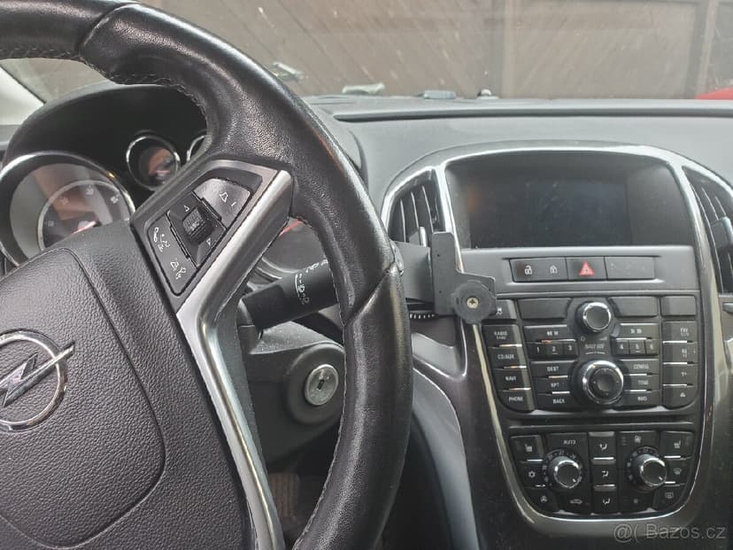 Držák na telefon Opel Astra J - Brodit Proclip + Quad Lock