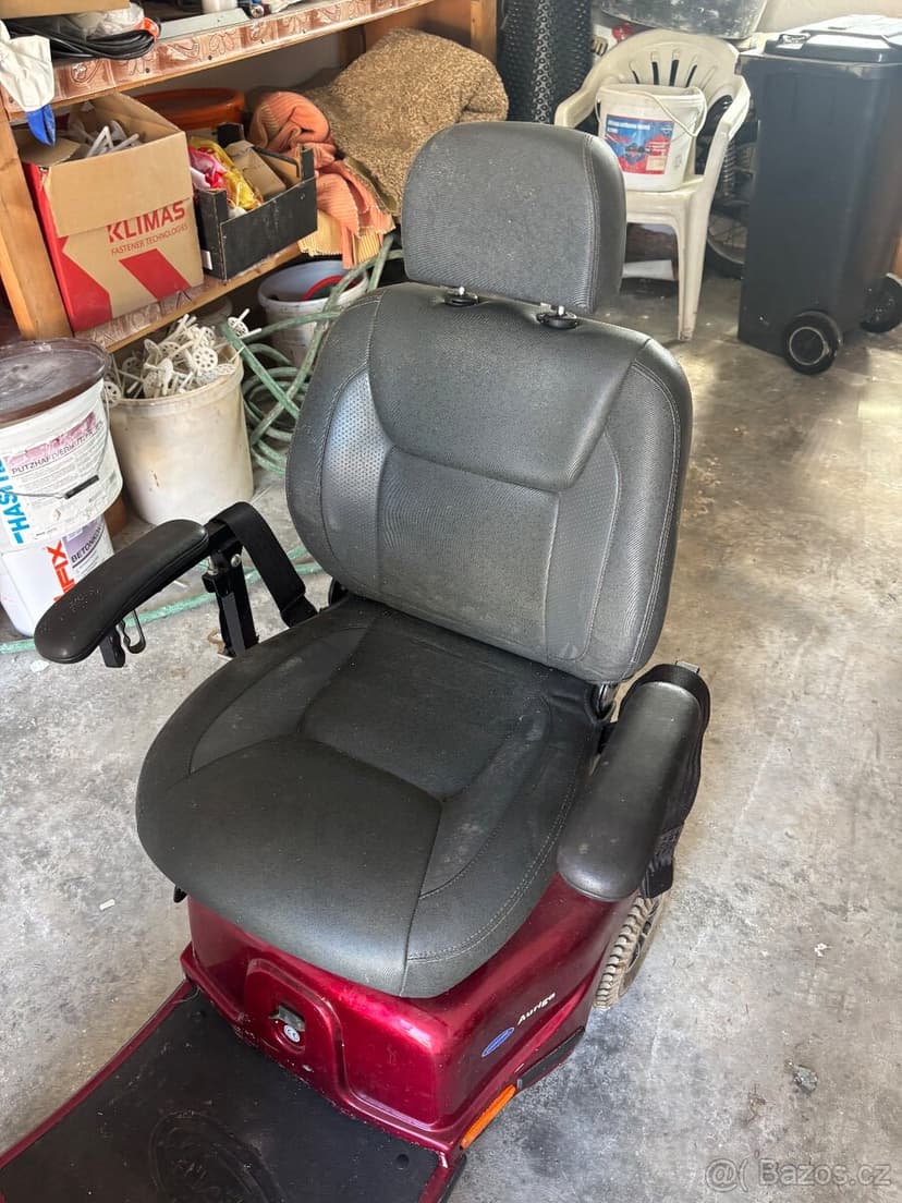 Elektrický invalidní skútr