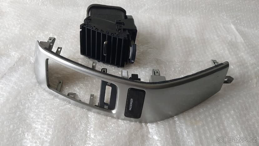 Toyota LC120 – Palubní deska