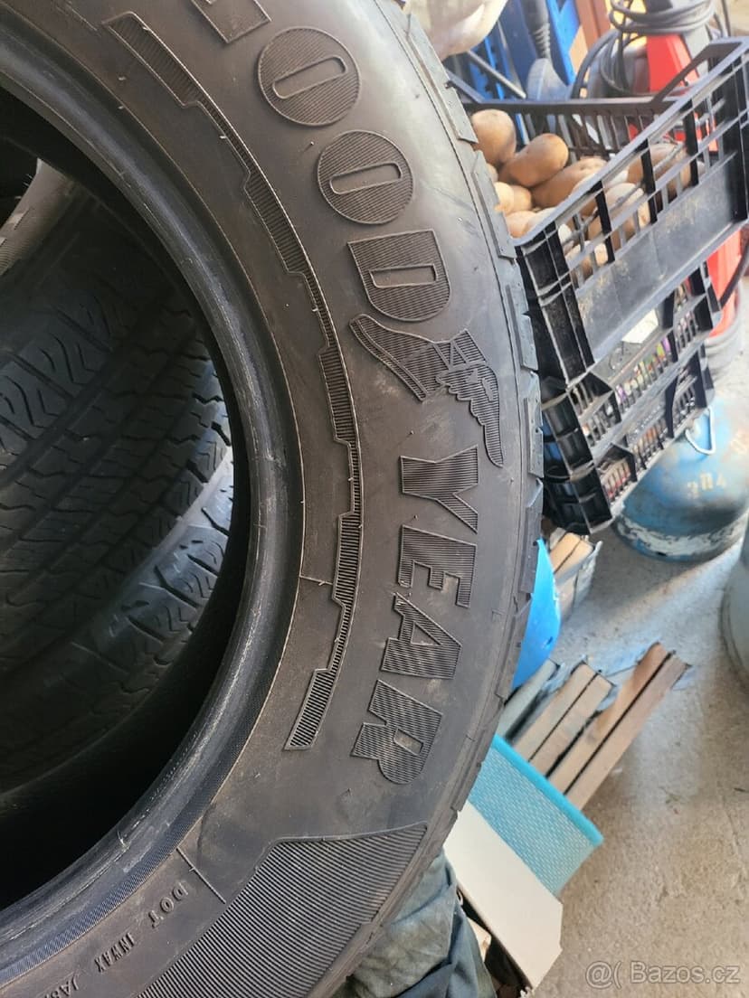 255/65 R18 111H sada 4ks