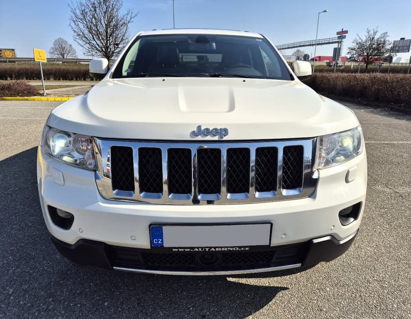 JEEP GRAND CHEROKEE 3.0CRD 177KW ROK 2011 OVERLAND PANORAMA