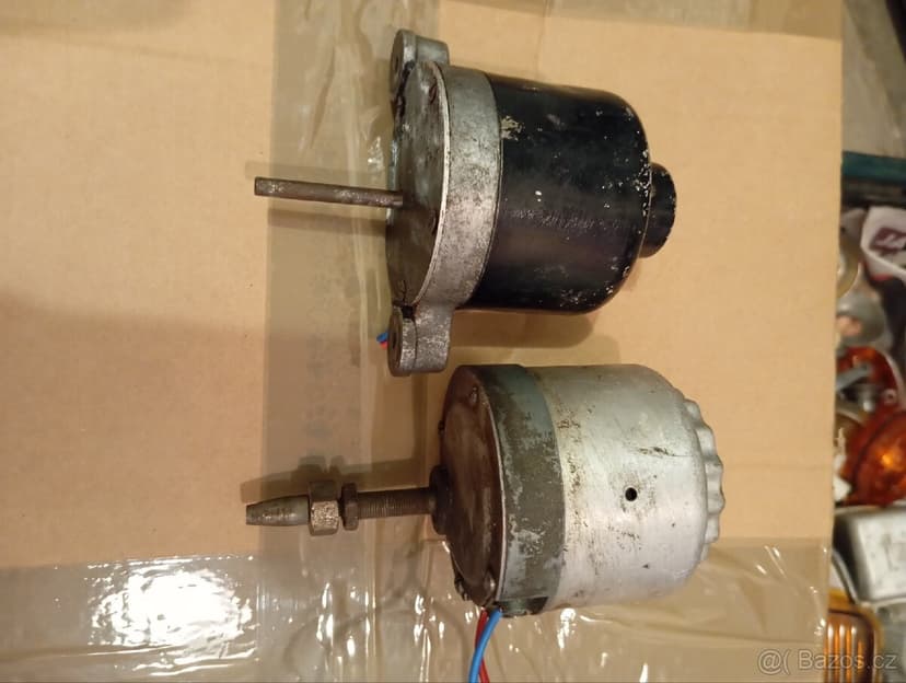 Motorky stěračů Avog