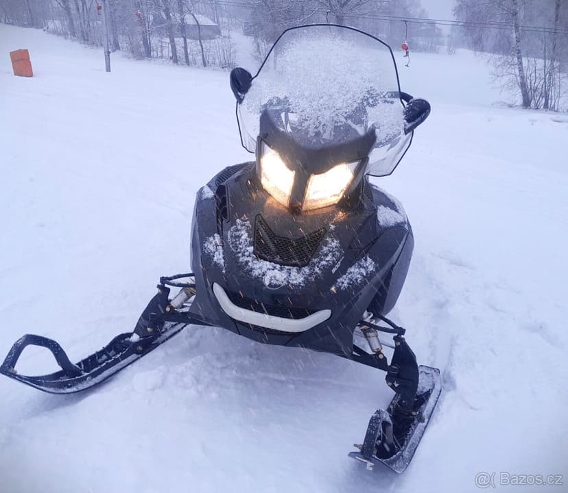 Ski-Doo Skandic Expedition 900 ACE