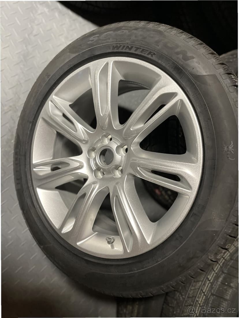 Alu kola + Pneu Land Rover Range Rover VELAR L560