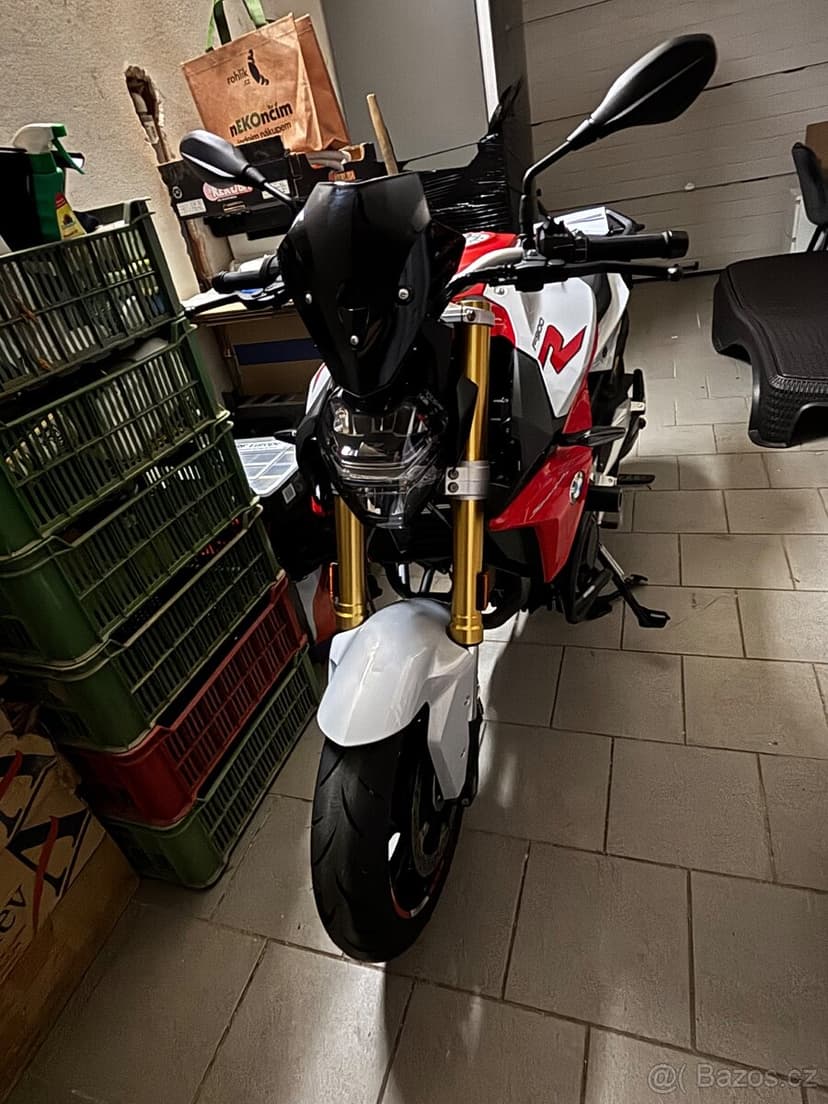BMW F900R sport paket Akrapovic