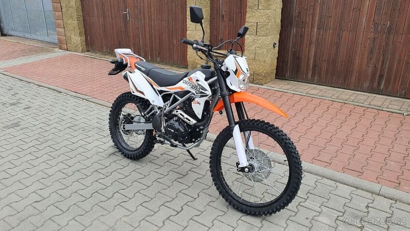 Motorka Mikilon Defender 250RR kola 21/18 oranžová