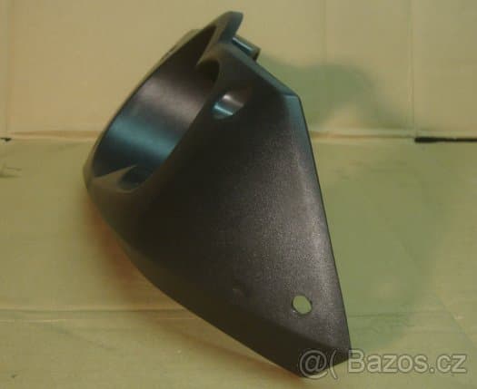 Kawasaki Brute Force  přední plast ke světlu.