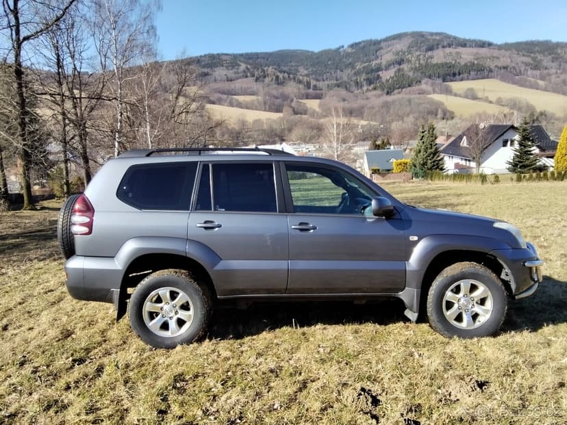 Toyota Land Cruiser 120