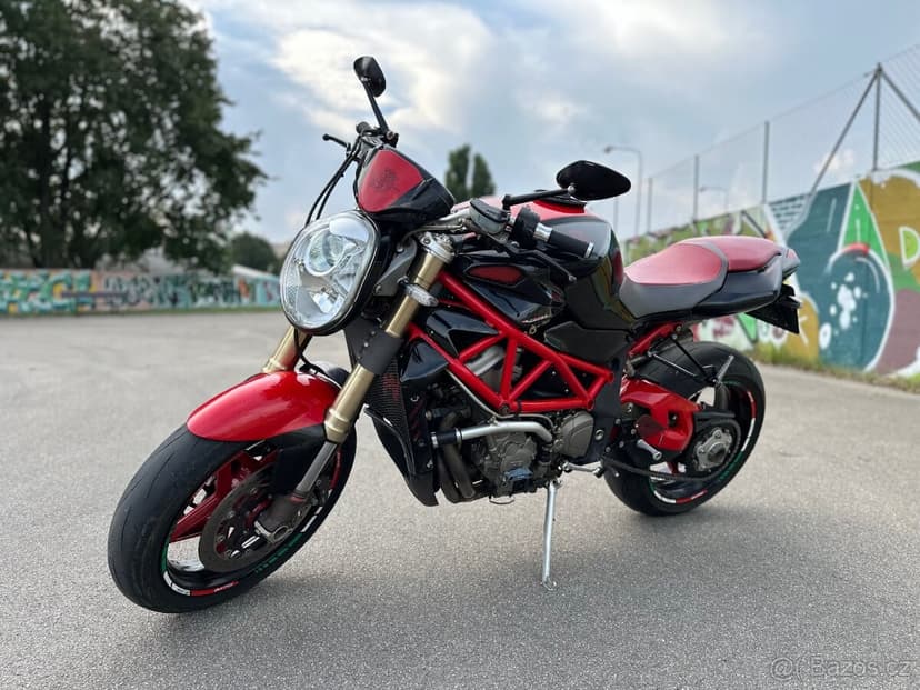 MV Agusta Brutale 910S
