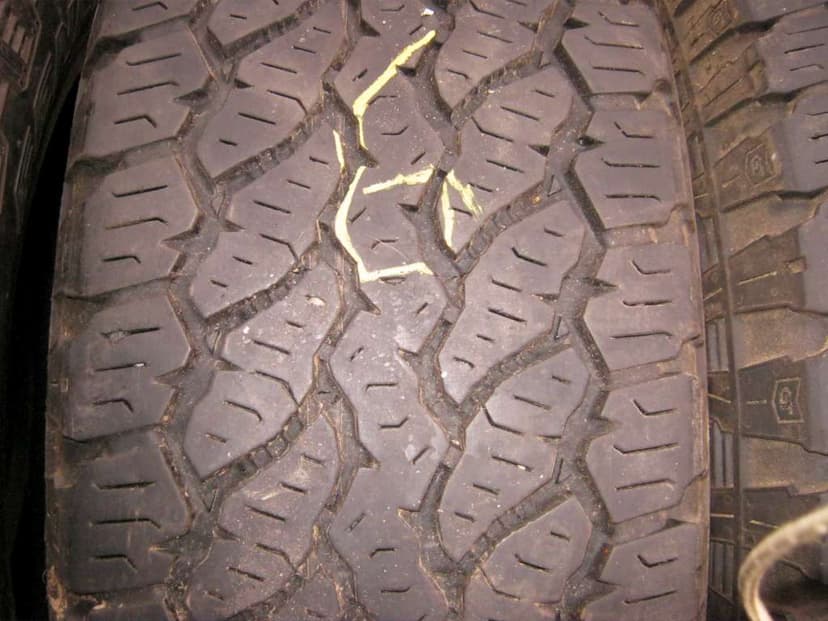 pneu general grabber 215/70 r16