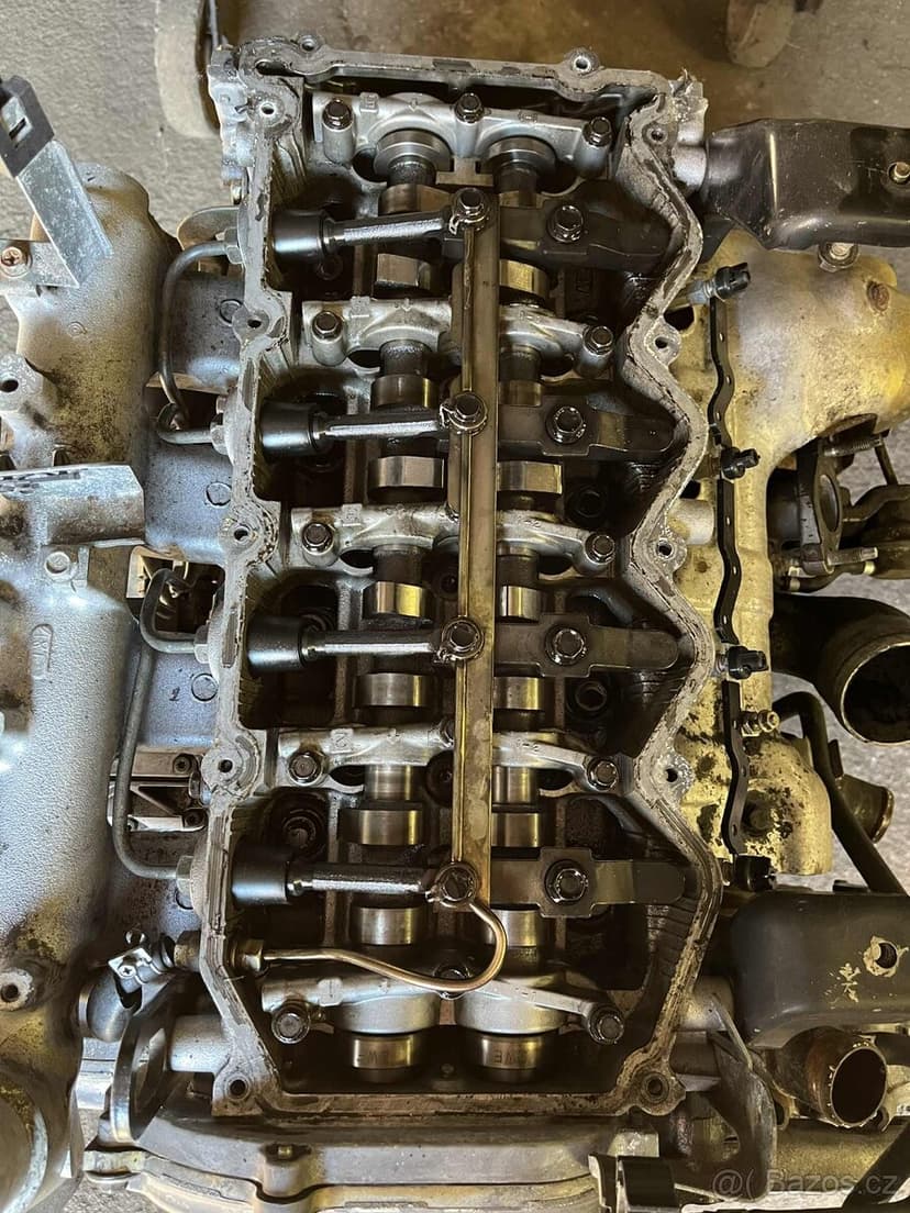 Díly Nissan Navara d22 98kw yd25