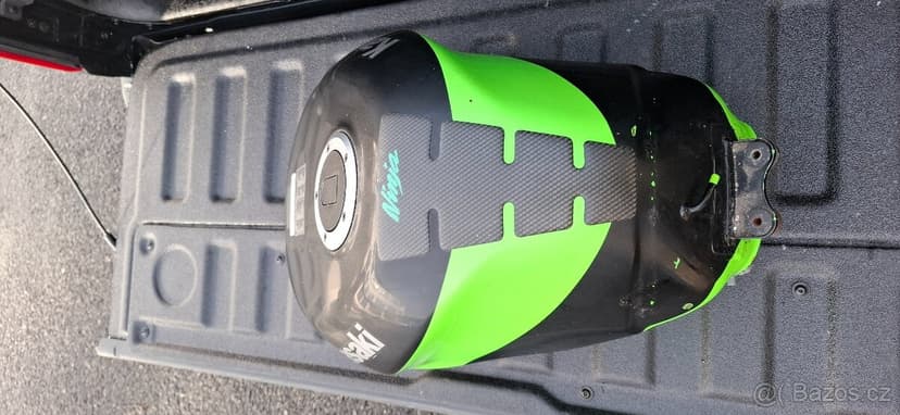 KAWASAKI  ZX6R NINJA  NÁDRŽ