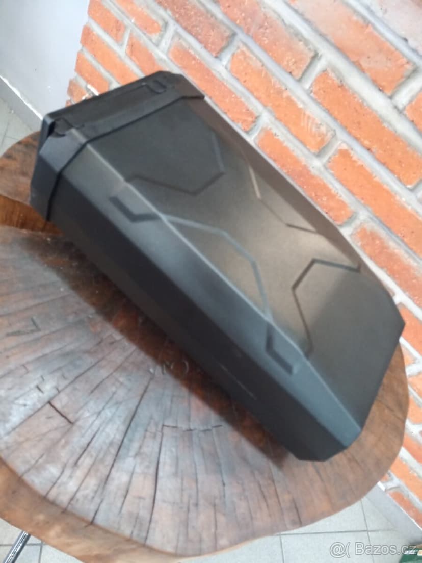 BMW GS schránka na nářadí