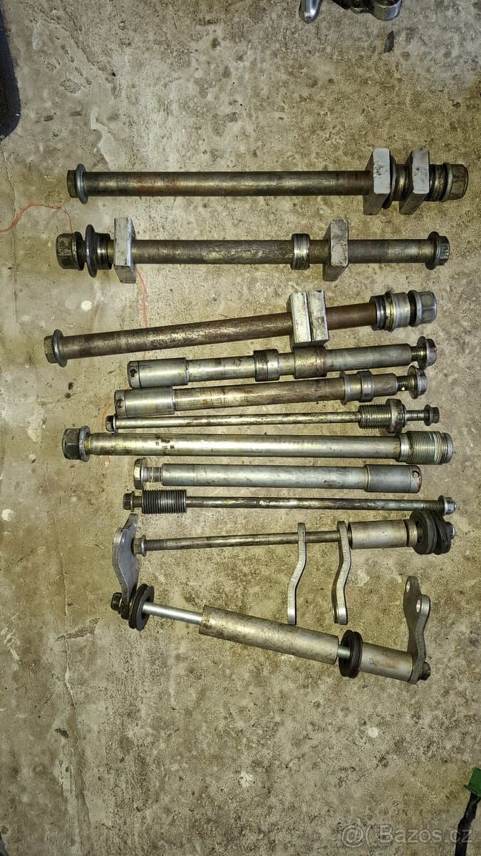 Honda cbr900rr nahr.díly