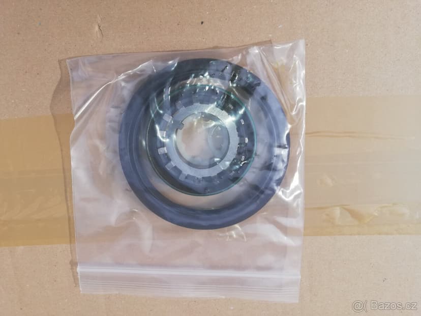 HMMWV, Hummer, Humvee- sady simeringů na kola, gufera