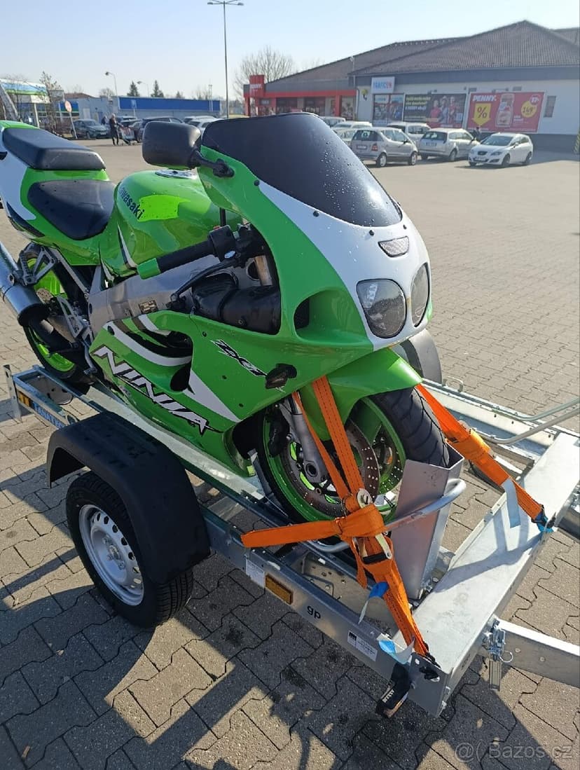 Kawasaki zx7r