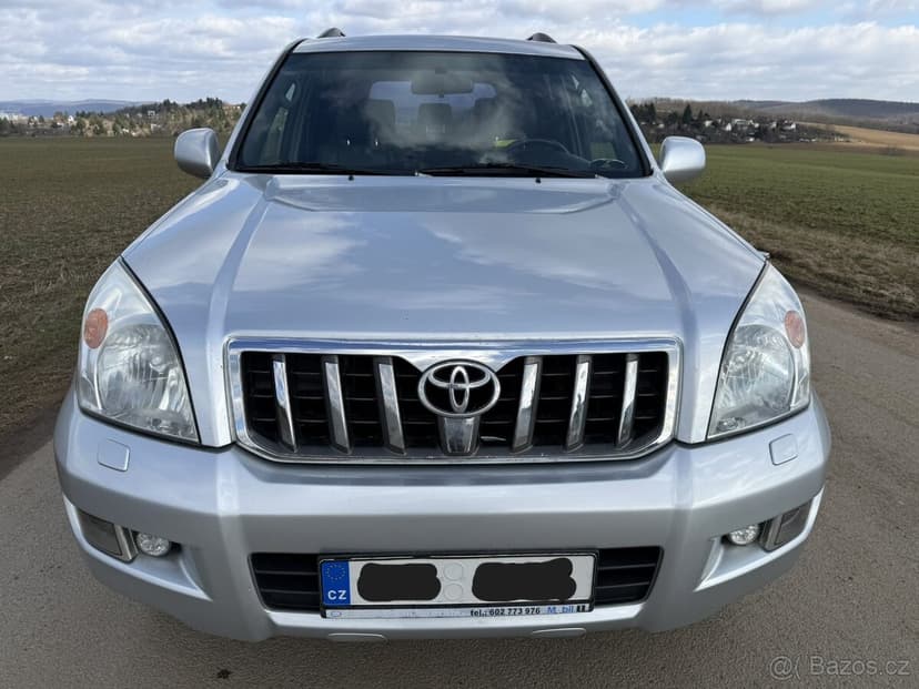 Toyota Land Cruiser 120 3.0 D-4D 122kw 7 míst
