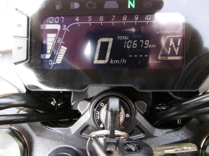 Honda cb 125r  rv. 2021 - nový model - 10670km