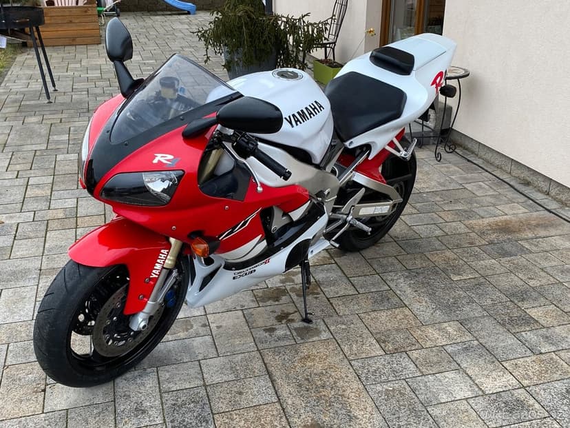 Yamaha R1