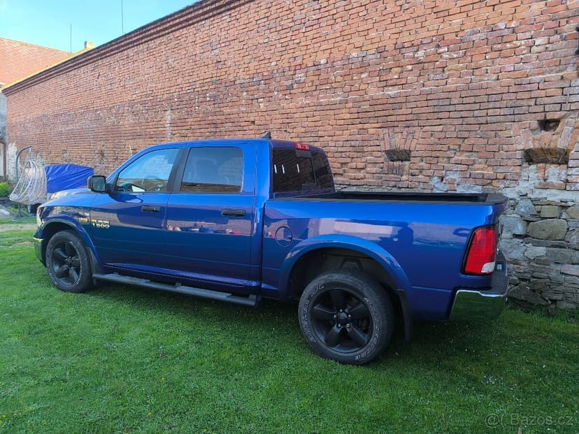 Dodge RAM 1500  5,7 Hemi