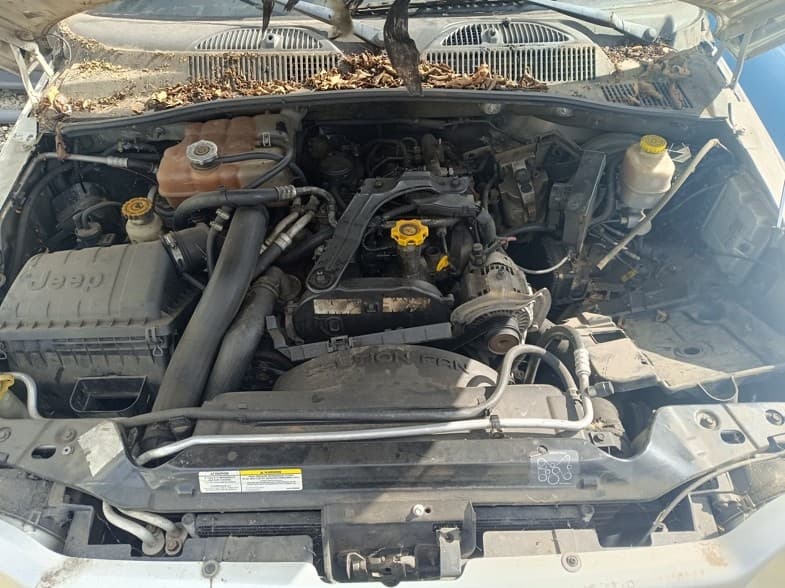 ND z Jeep Cherokee 2499.cm3 105.kw nafta r.v.2002 (K41)