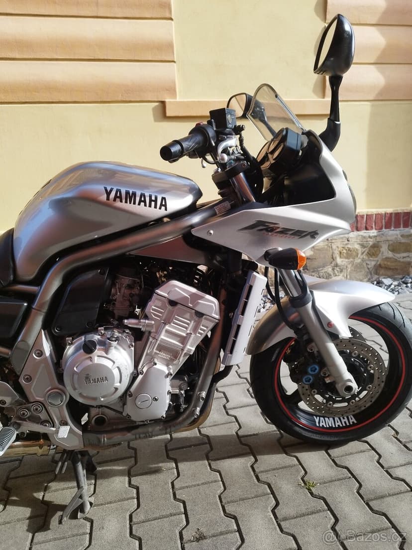 Yamaha FZS1000 Fazer r.v 2002, 105,2 kw