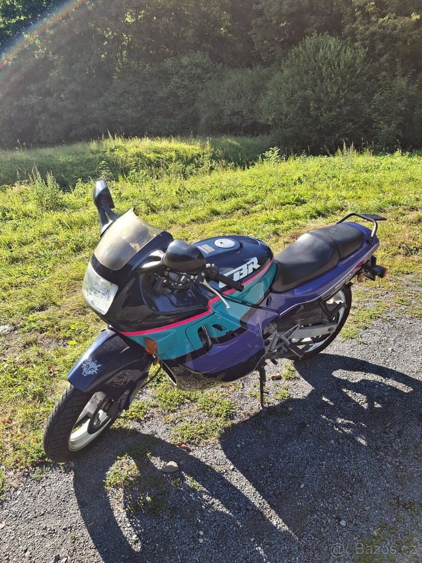 Honda CBR500F