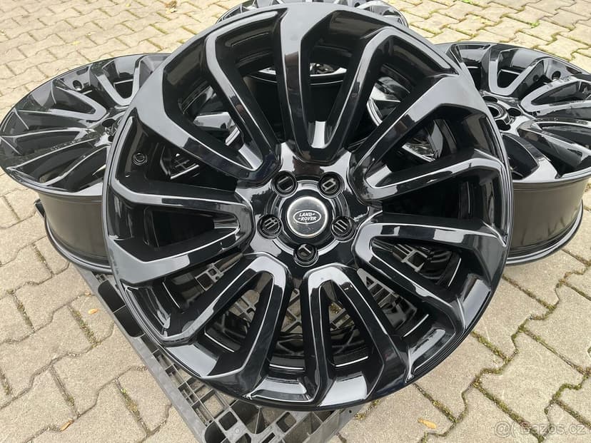 Land Rover Range Rover, kola 22", nové letní pneu
