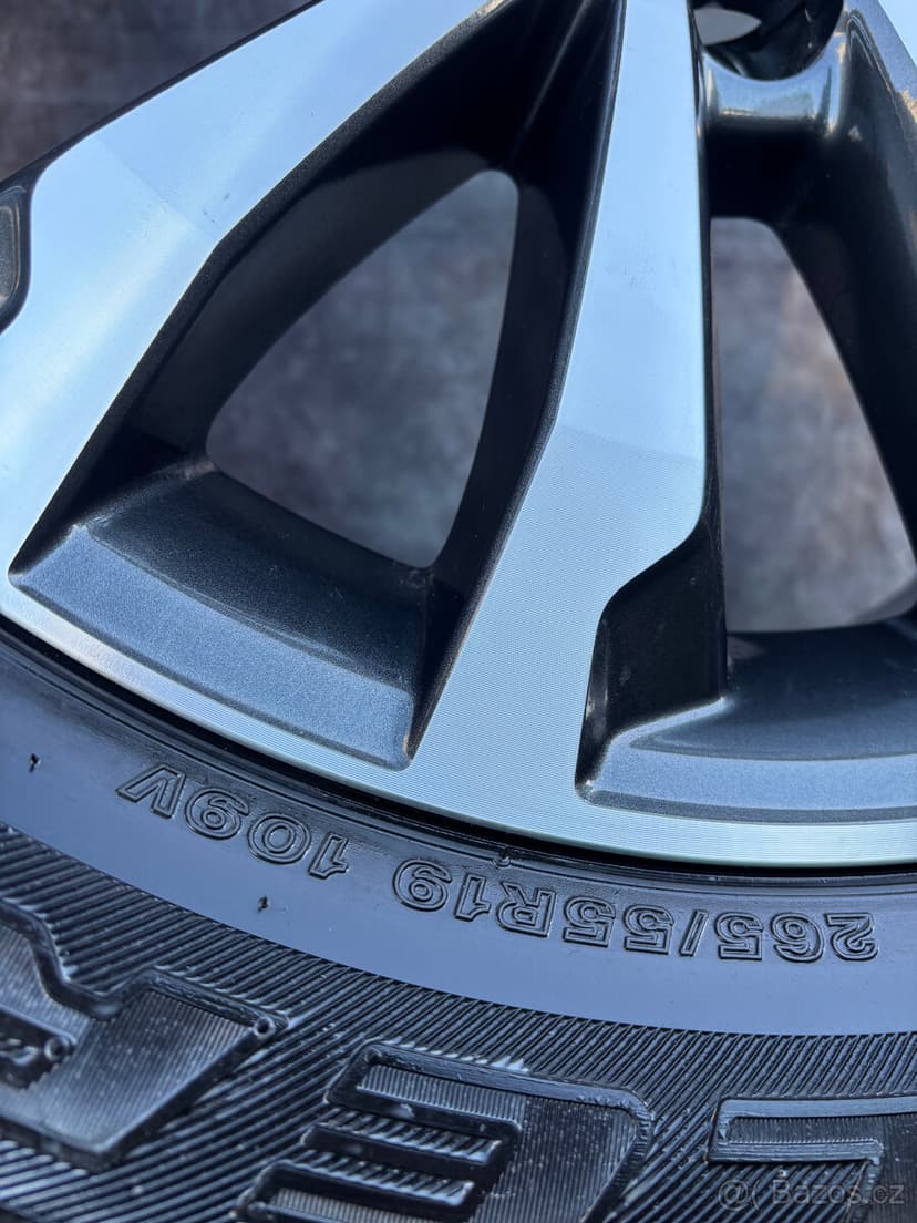 Orig. Alu kola Toyota Land Cruiser,Hilux 265/55/19 100%STAV