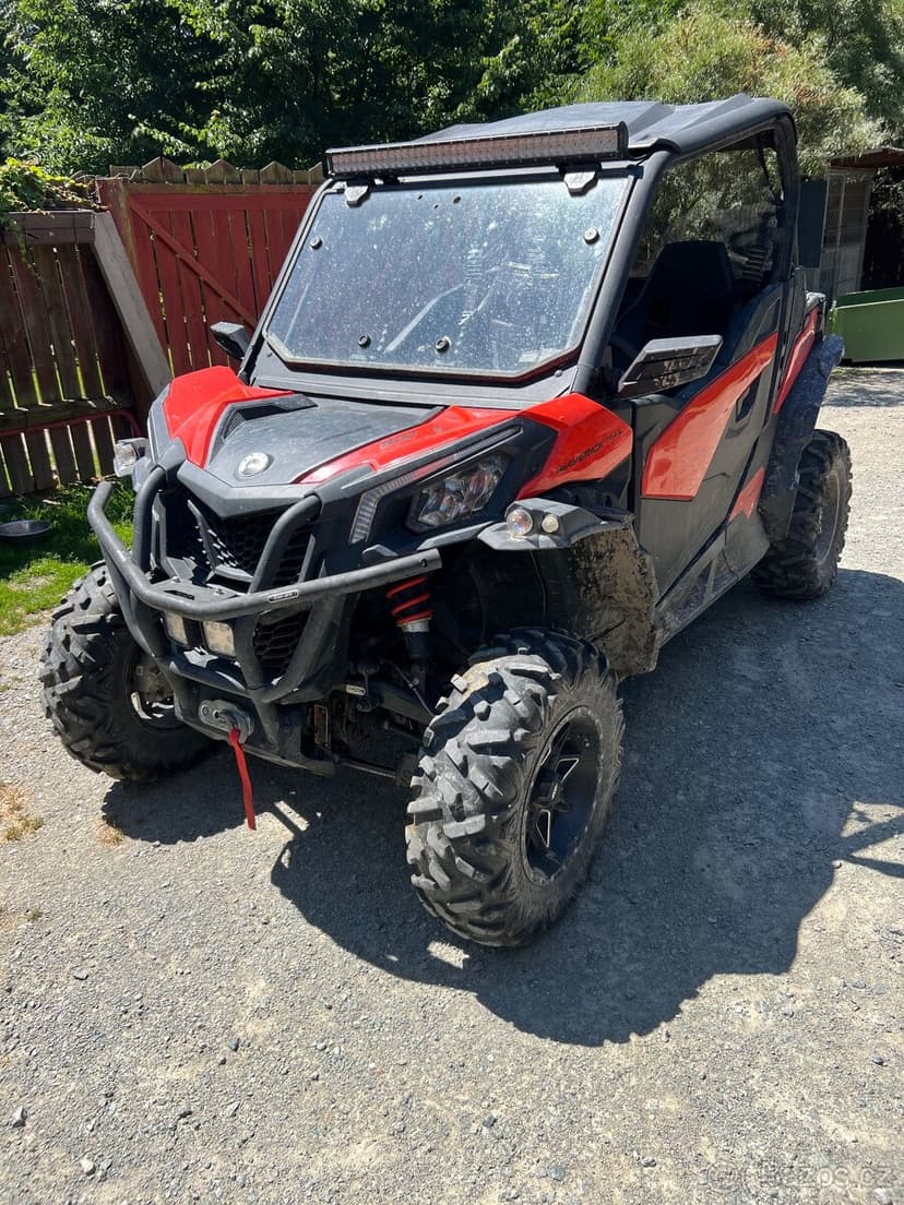 CAN-AM Maverick trail 800 DPS