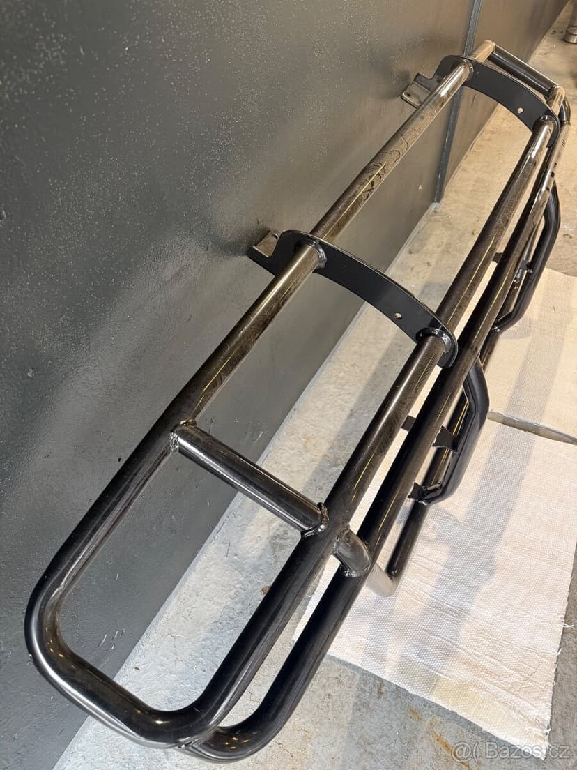 Hummer H2 rám přední