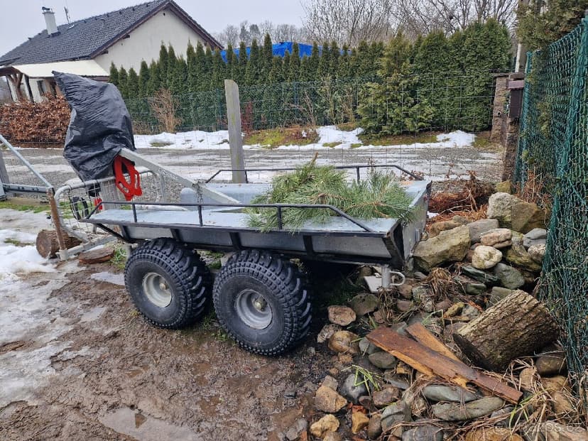 Vyvážečka za čtyřkolku