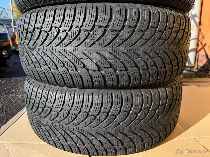 Zimní pneu 235/55/19 Nokian WR SUV 4