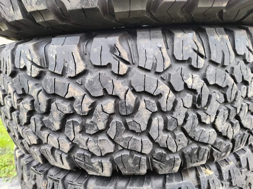 5ks PNEU BFGOODRICH ALL-TERRAIN T/A KO2 265/70 R17