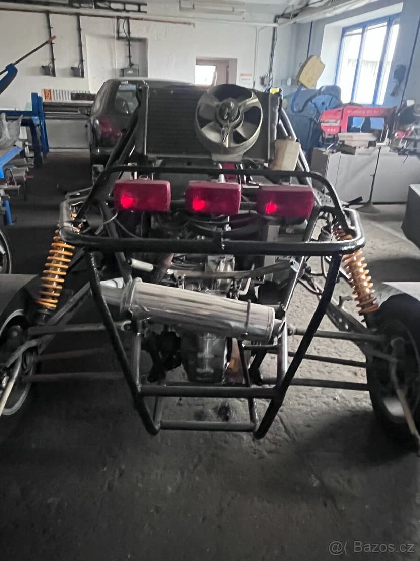 BUGGY  s příslušenstvím