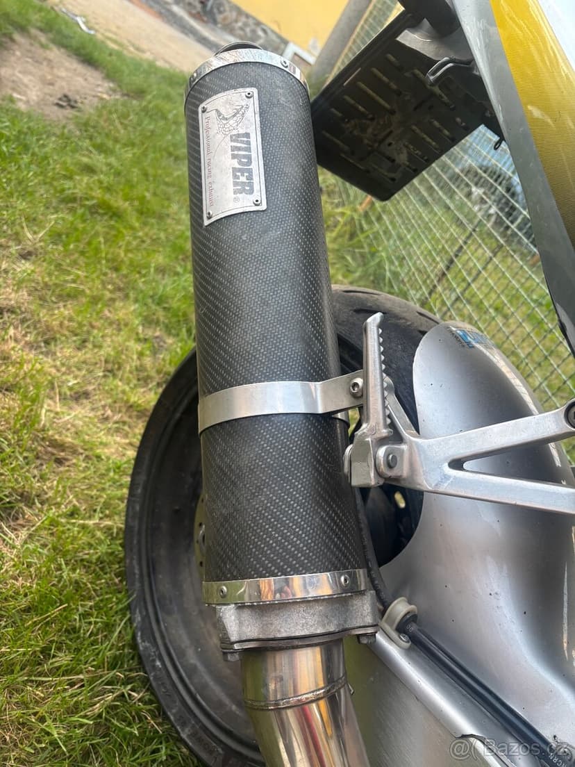 Honda CBR929RR Fireblade 01