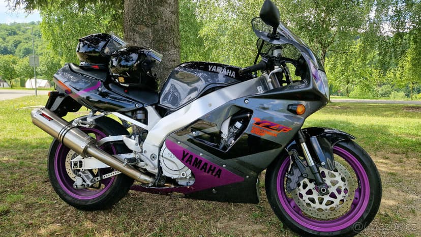 LEGENDÁRNÍ YAMAHA YZF 750r