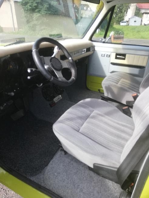 CHevrolet Suburban C20