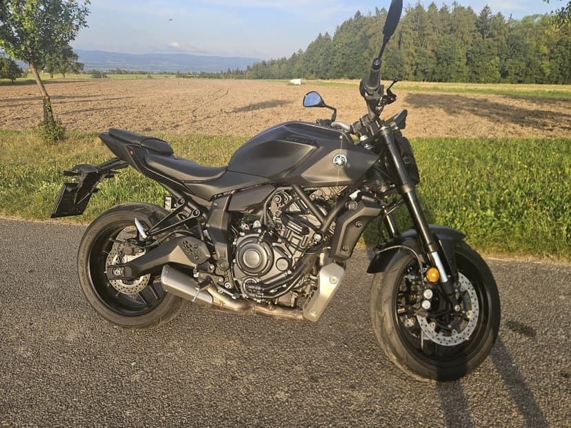 Yamaha MT07, model 2025, top stav