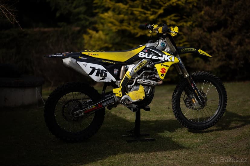 Suzuki RMZ 450 2017 – Ohlins podvozek