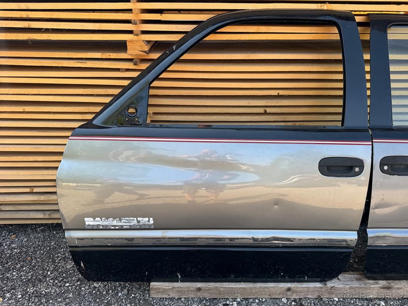 PŘEDNÍ DVEŘE – DODGE RAM 2.generace 1994-2002