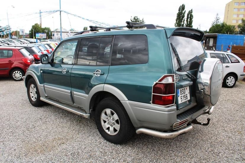 Off-Road Mitsubishi Pajero Wagon Priwilage  3,2 diesel