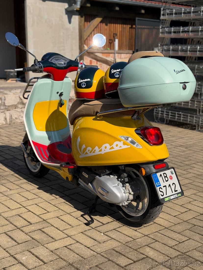 VESPA PRIMAVERA SEAN WOTHERSPOON 125ccm