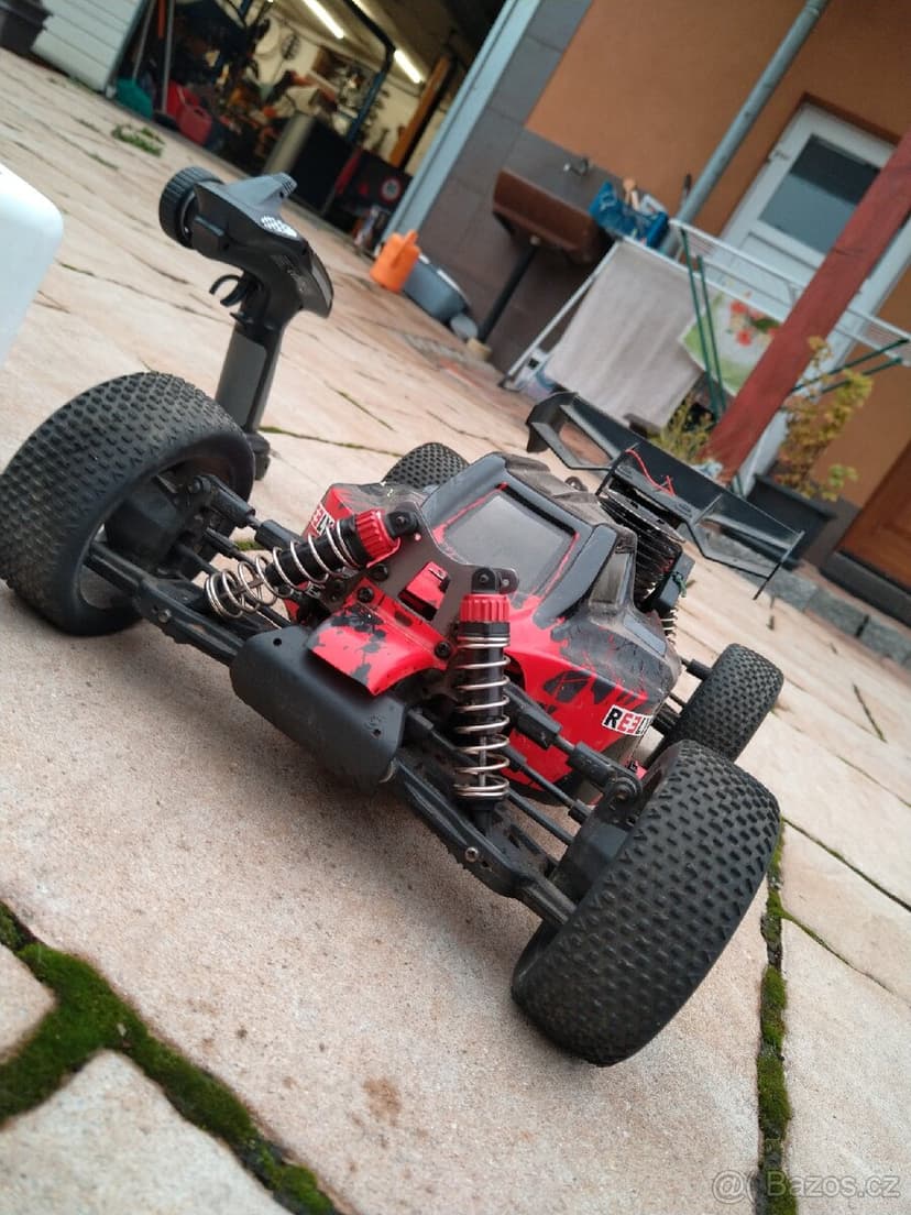 Prodám RC model 1:8 spalovací 4x4 Buggy