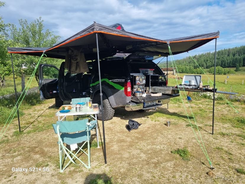 Půjčím Expediční offroad nissan navara d40 4x4