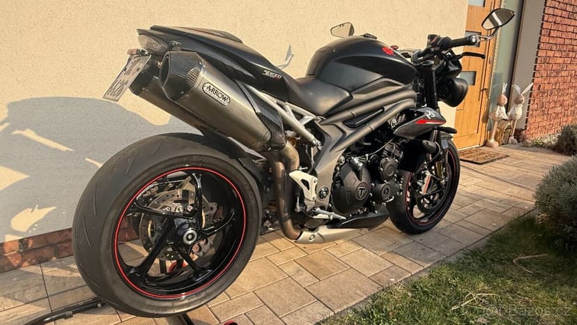 Triumph Speed Triple 1050 RS