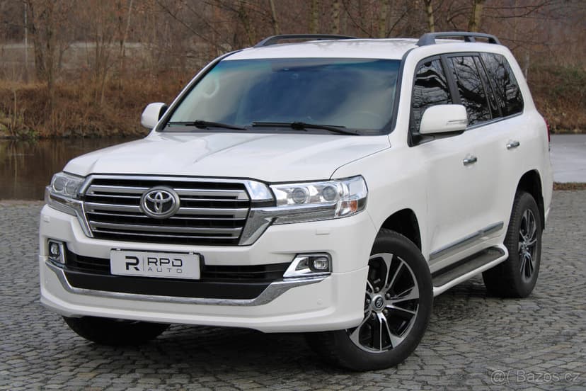 Toyota Land Cruiser 200 4.5 D4-D V8 183kW / 73.800km / 2020