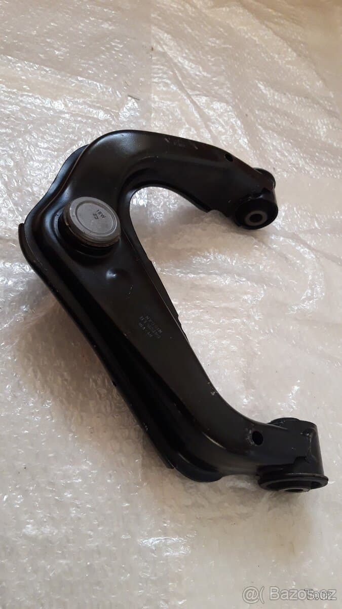 Nissan Navara : Rameno