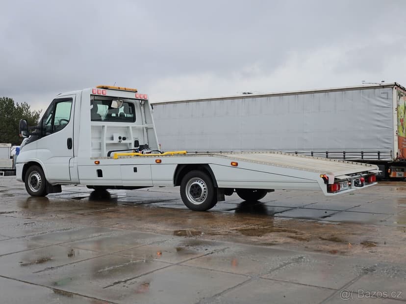 Iveco DAILY 35S18, EURO 6, 3,5 TUNY, 3 MÍSTA, MAX VÝBAVA, WE